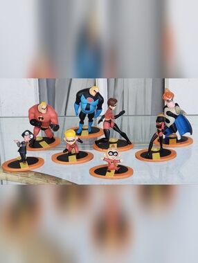 Incredibles Disney/Pixar Figurine Set, Includes All 8 Pieces Shown, Scuff Marks